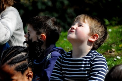 Classes d’écoute : « Pas touche ! »